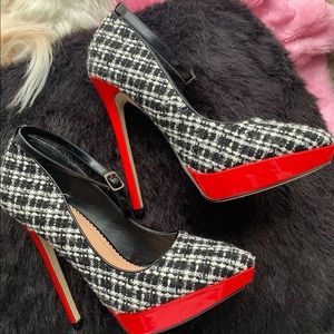 Shoe dazzle Tweed High heel shoes